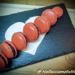 macarons con ganache al cioccolato fondente piccante