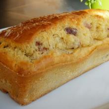 Plum-cake rustico al salame al lievito istantaneo