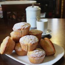 Muffin con uvetta e limone