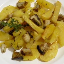 Patate e funghi porcini al profumo di timo al forno