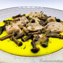 Petto di pollo gustoso con chiodini e pure