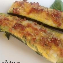 Zucchine ripiene con salciccia e mozzarella